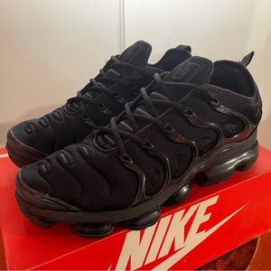 Nike Air Vapormax Plus mens Sz 11